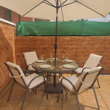 La Casa De Clara Puente Holiday home *